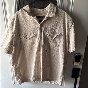 American Eagle Cream Textured Short Sleeve Shirt